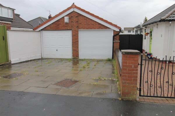 Hayes Drive, Melling