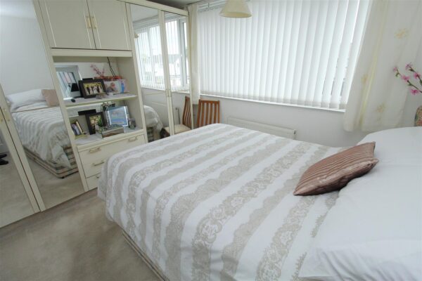 Hayes Drive, Melling