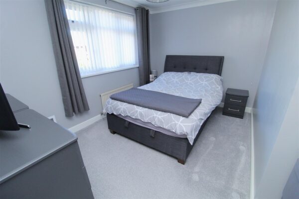 Grosvenor Close, Netherton