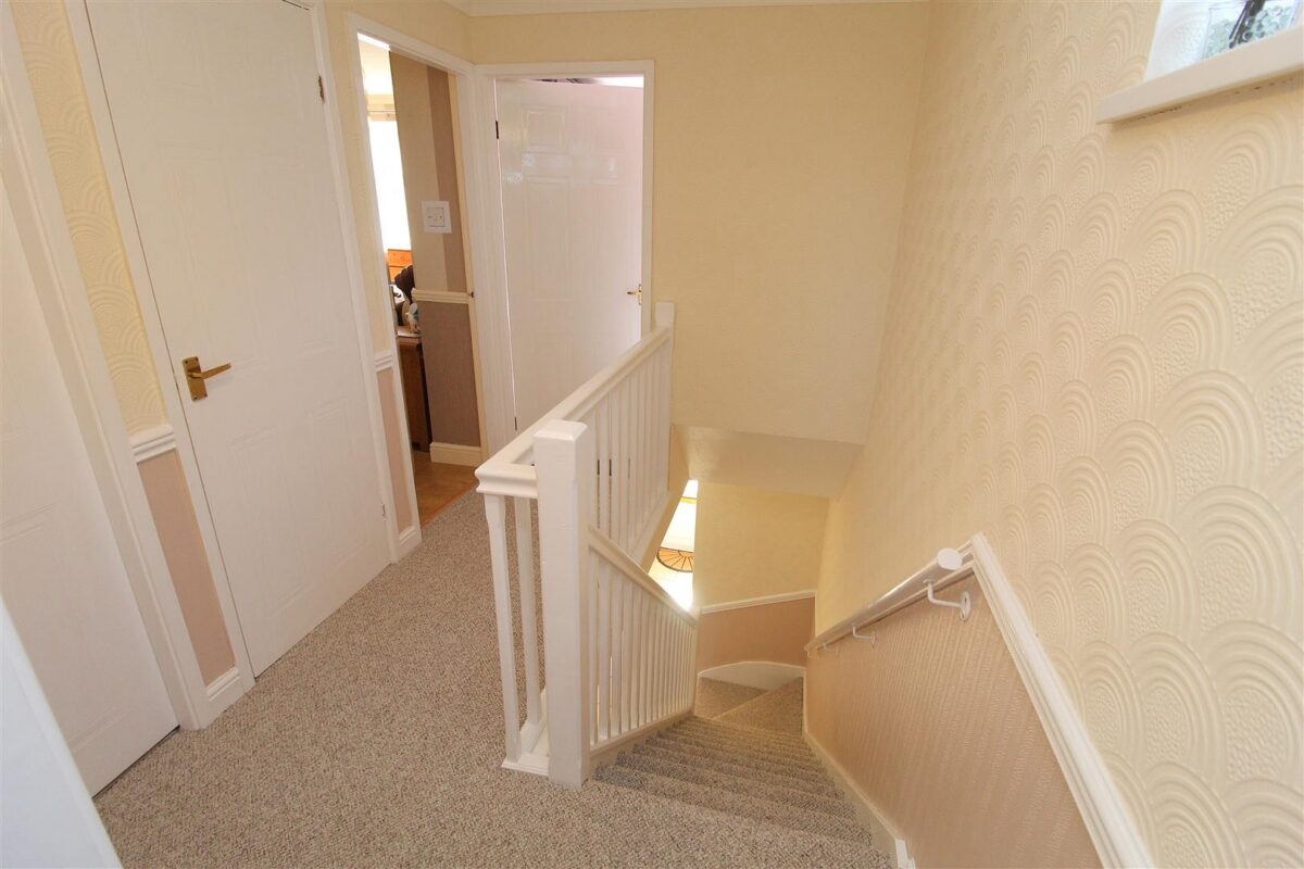 Grosvenor Close, Netherton