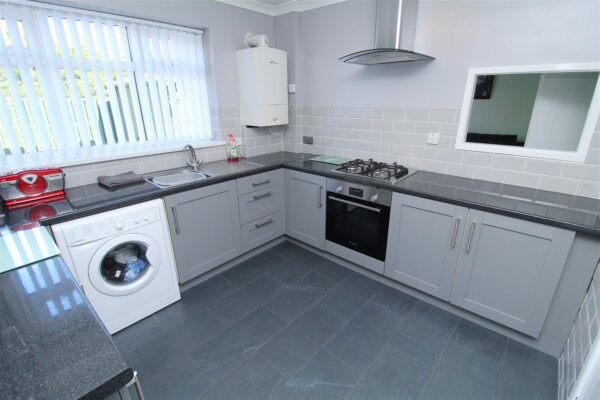 Grosvenor Close, Netherton