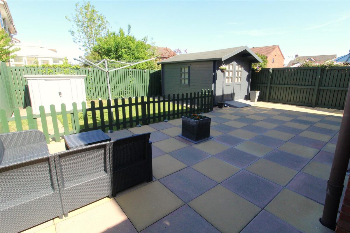 Grosvenor Close, Netherton