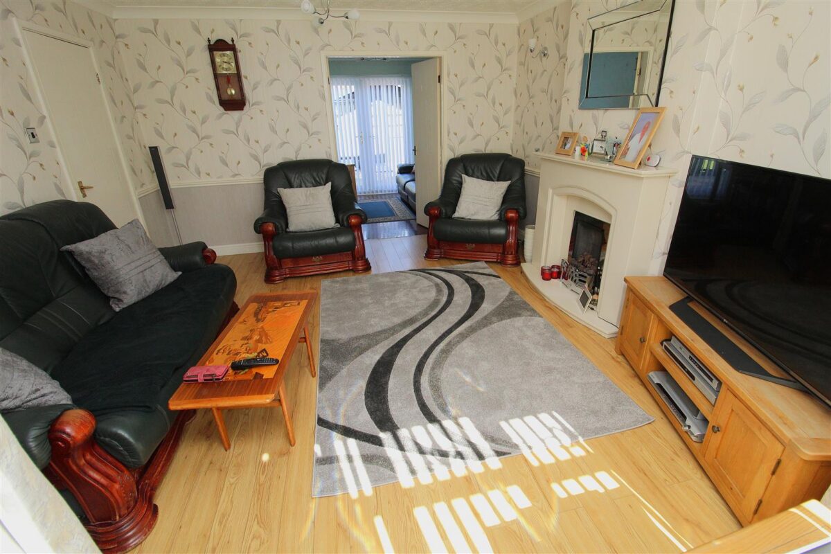 Grosvenor Close, Netherton