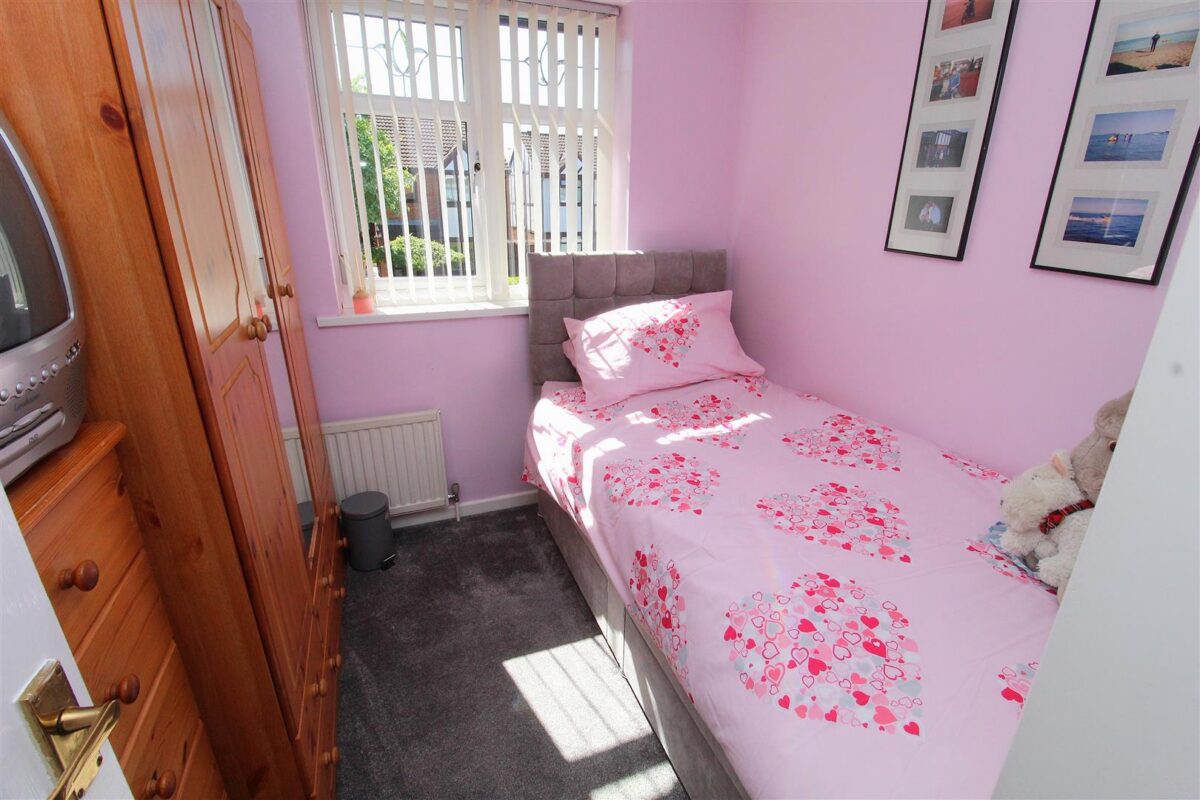 Grosvenor Close, Netherton