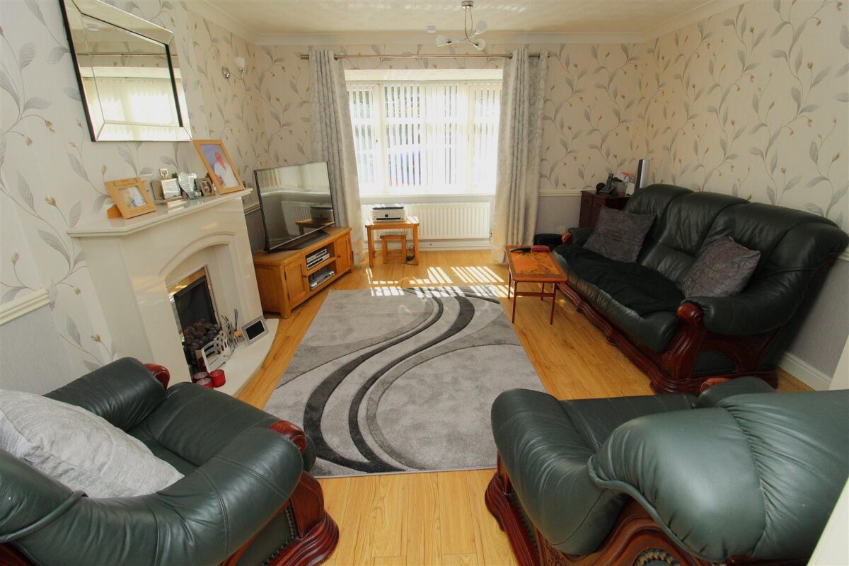 Grosvenor Close, Netherton