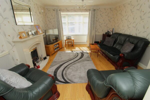 Grosvenor Close, Netherton