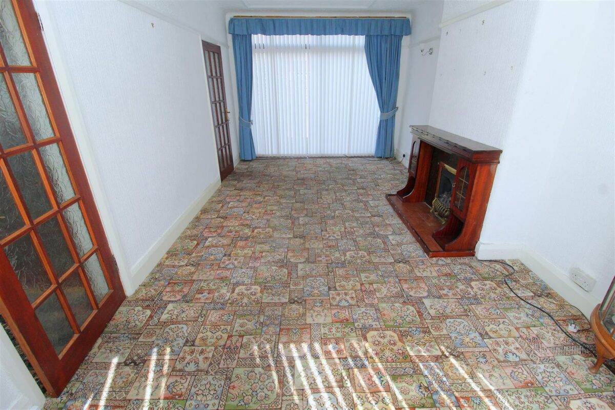 Marina Crescent, Netherton