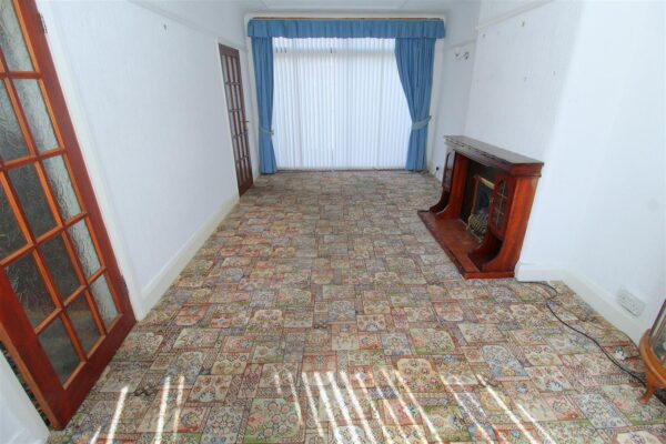 Marina Crescent, Netherton