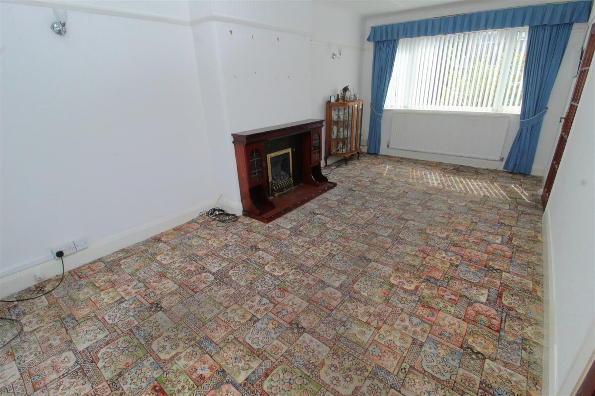 Marina Crescent, Netherton