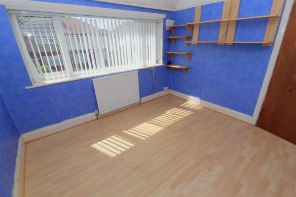 Marina Crescent, Netherton