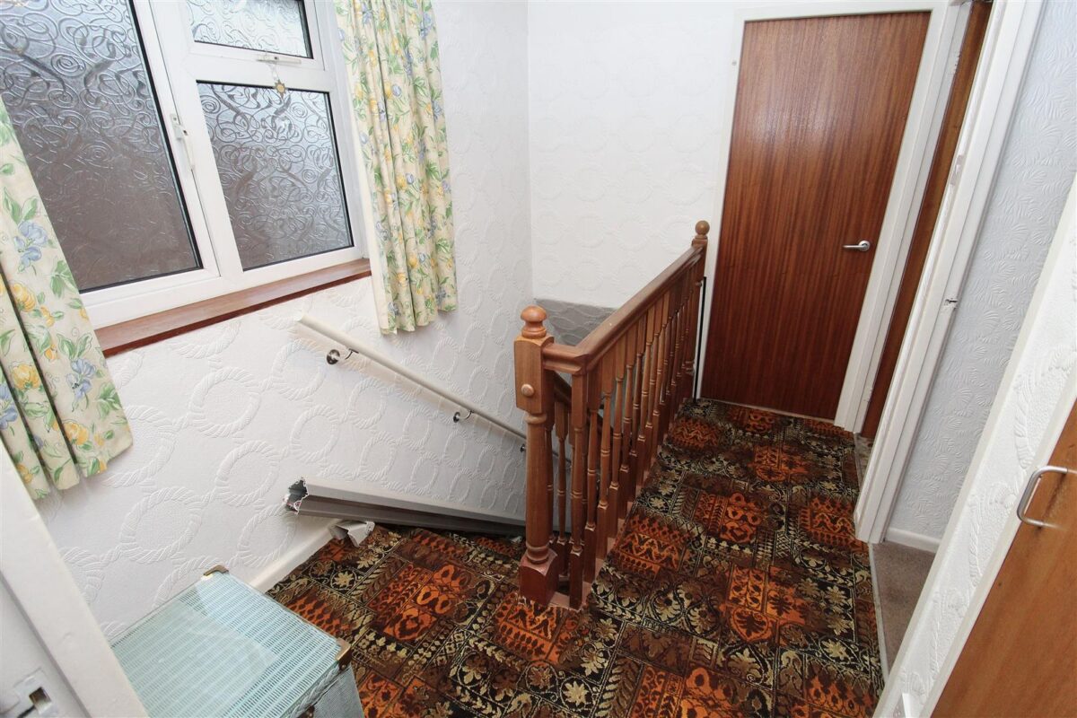 Rugby Drive, Aintree Village