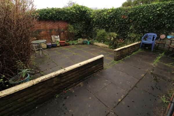 Yew Tree Road, Walton