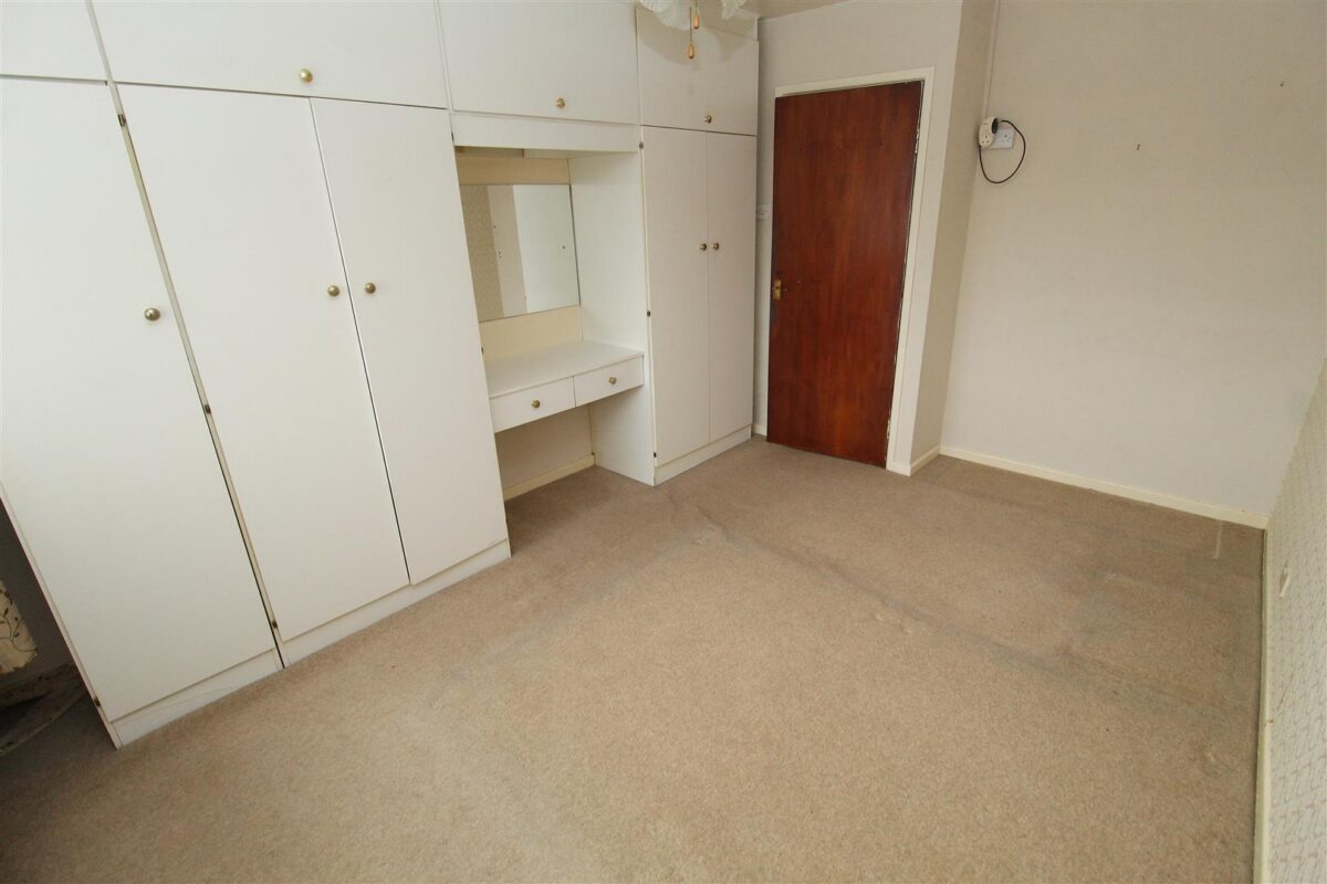 Yew Tree Road, Walton