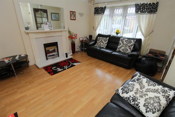 Sherwoods Lane, Aintree