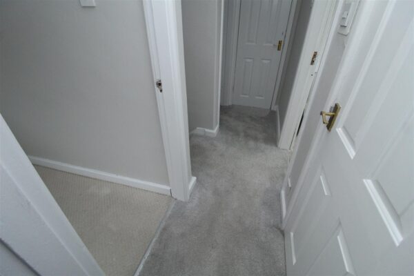 Oriel Drive, Aintree Village