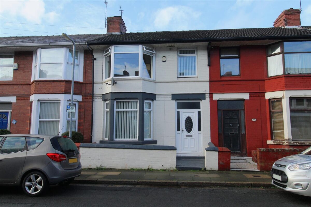 First Avenue, Fazakerley