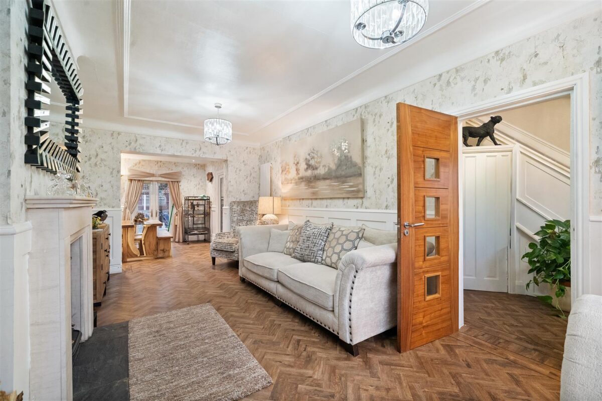 Parkfield Avenue, Netherton