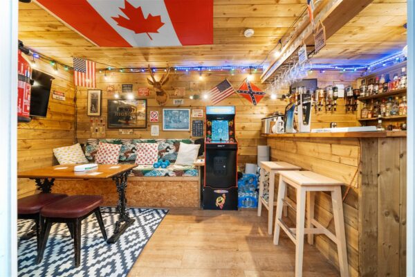 Parkfield Avenue, Netherton