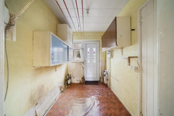 Oriel Drive, Aintree Village