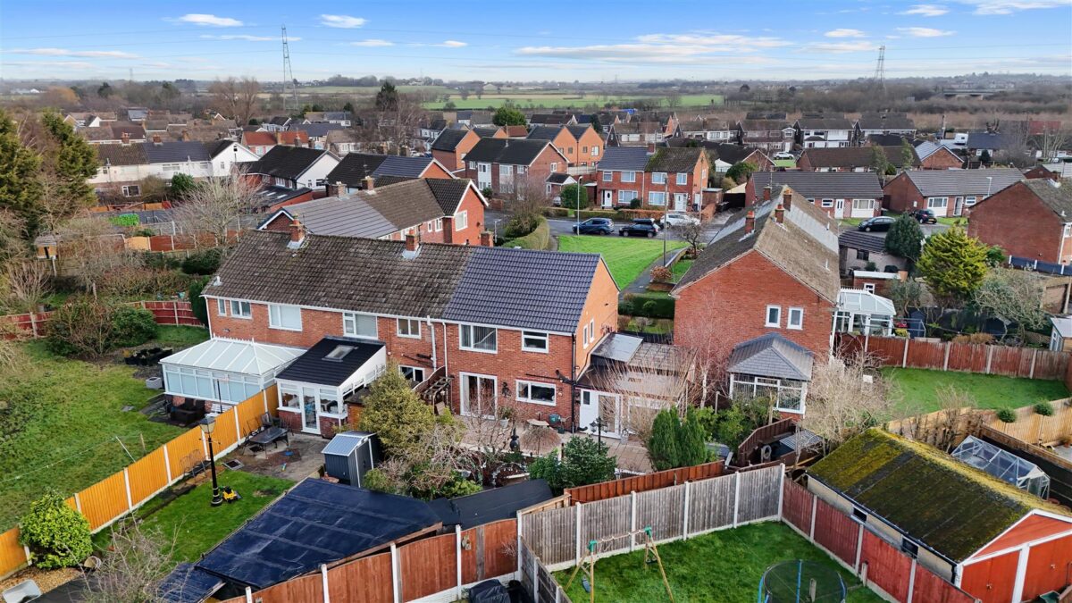Martland Avenue, Aintree Village