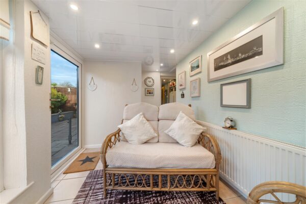 Martland Avenue, Aintree Village