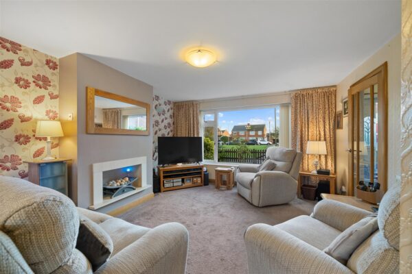 Martland Avenue, Aintree Village