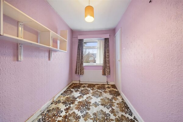 Oriel Drive, Aintree Village