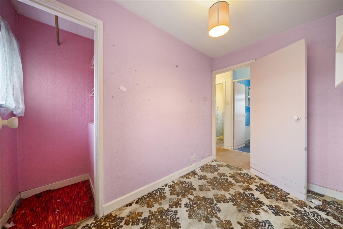 Oriel Drive, Aintree Village