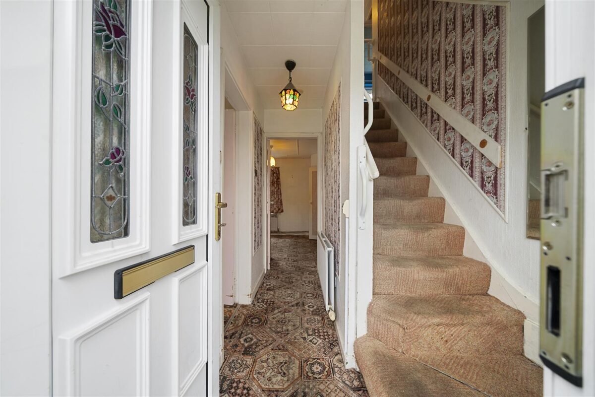 Oriel Drive, Aintree Village