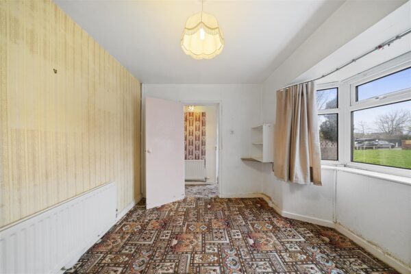 Oriel Drive, Aintree Village