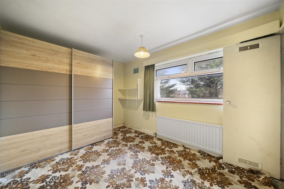 Oriel Drive, Aintree Village