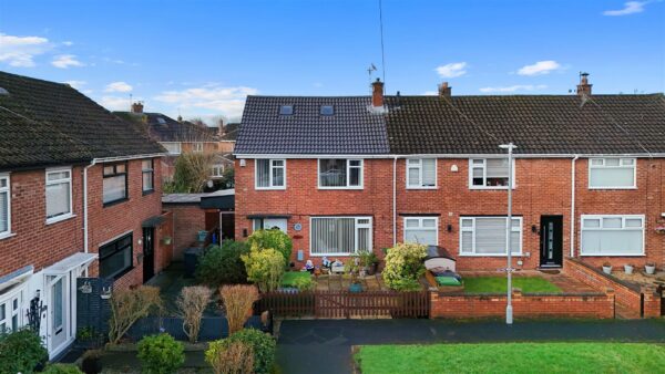 Martland Avenue, Aintree Village