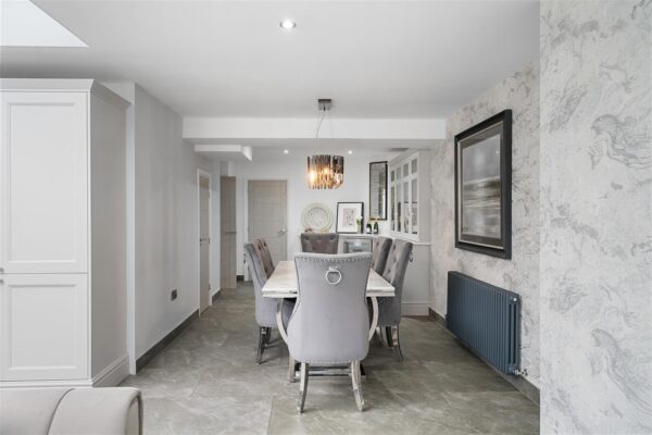 Felsted Drive, Aintree Village