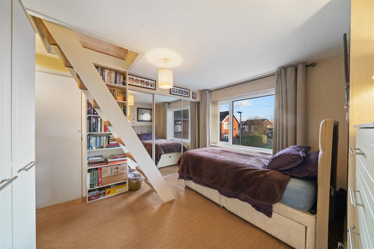 Martland Avenue, Aintree Village