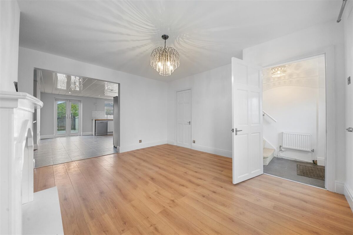 Dereham Crescent, Fazakerley