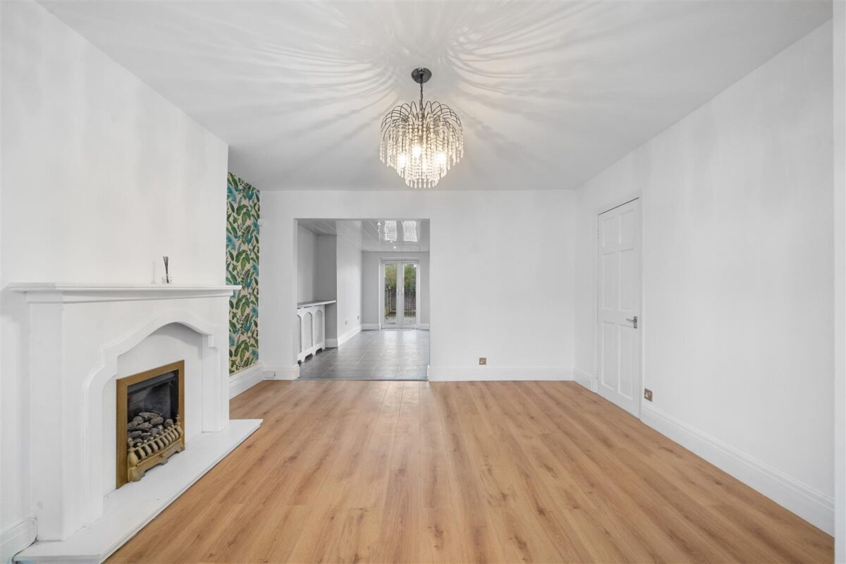 Dereham Crescent, Fazakerley