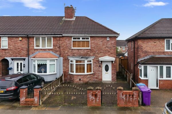 Dereham Crescent, Fazakerley