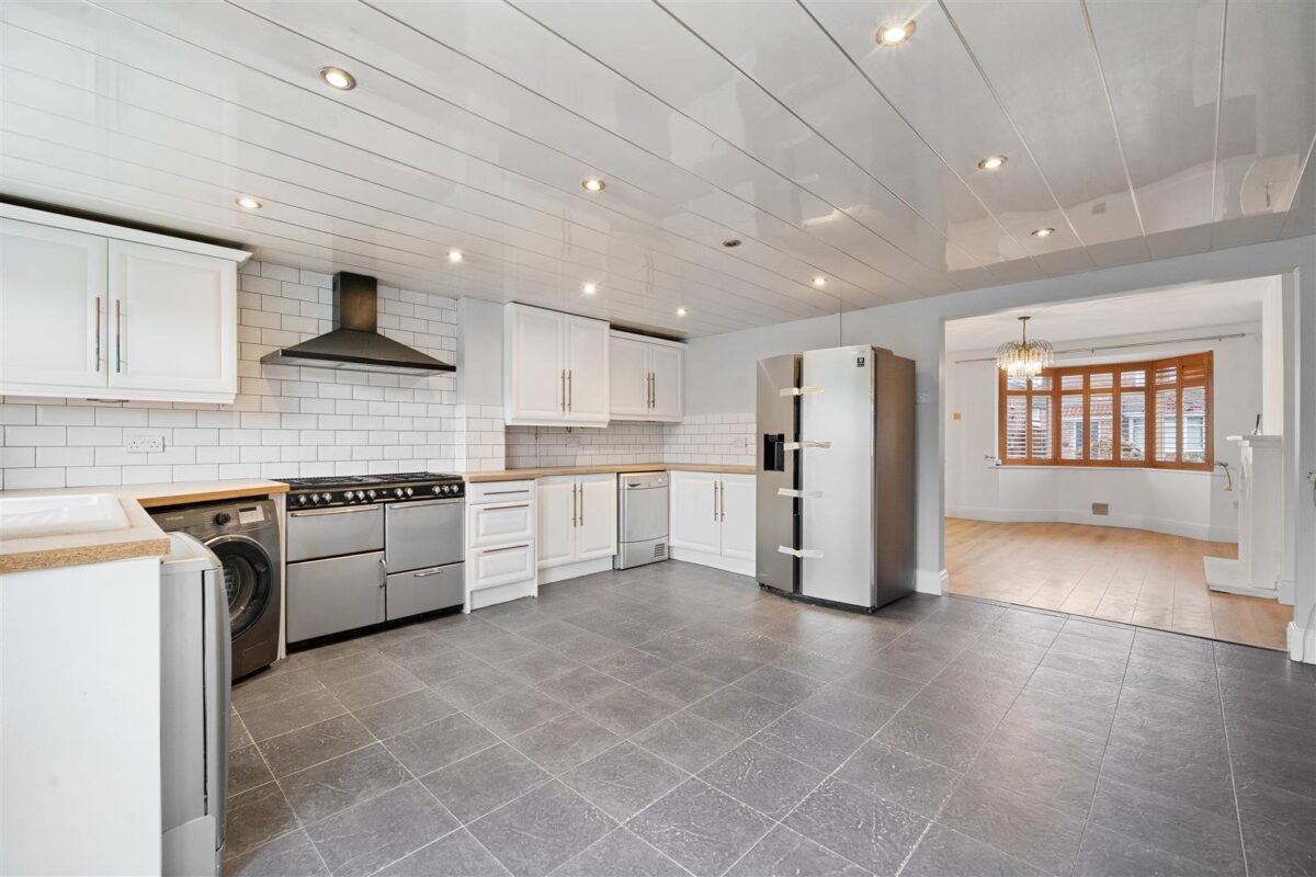 Dereham Crescent, Fazakerley