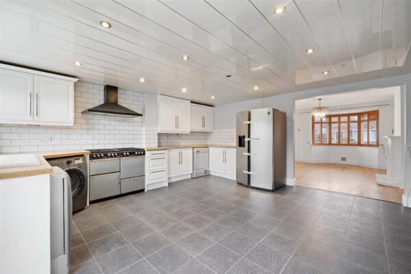 Dereham Crescent, Fazakerley