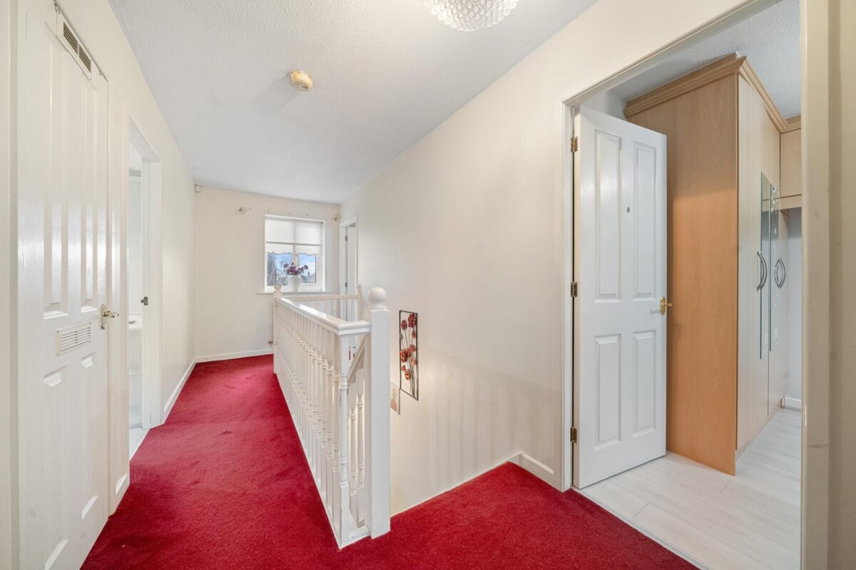 Furlong Close, Aintree