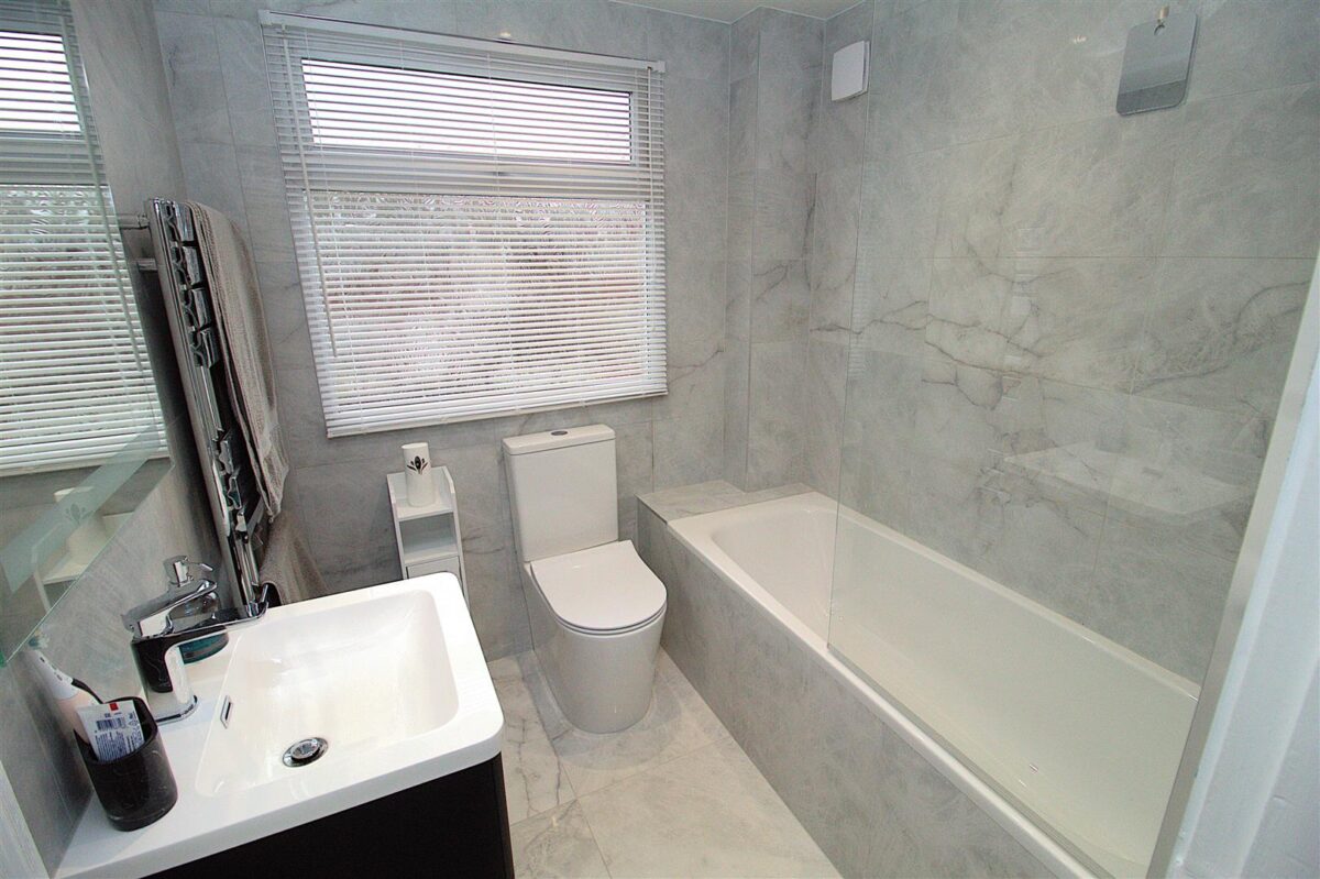 Sherwoods Lane, Aintree