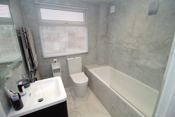 Sherwoods Lane, Aintree