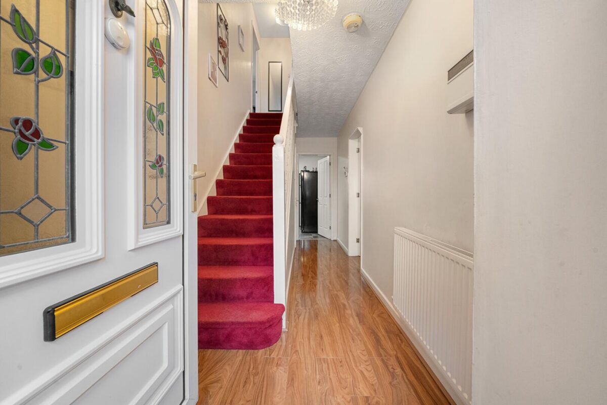 Furlong Close, Aintree