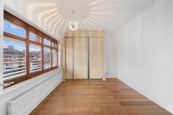 Dereham Crescent, Fazakerley