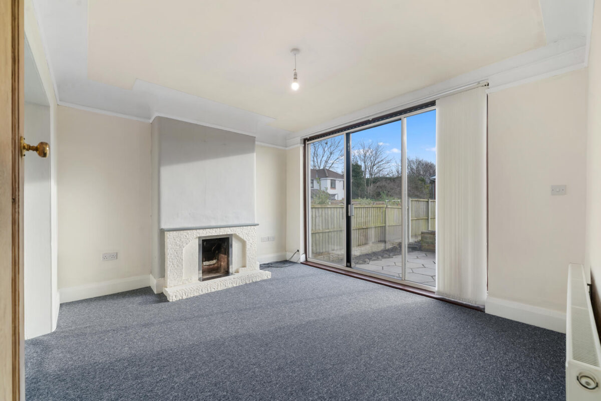 Malvern Grove, Aintree Village