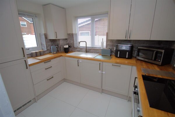 Sherwoods Lane, Aintree