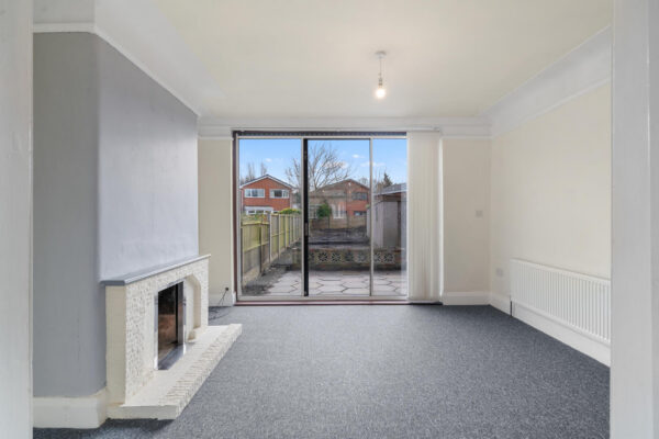 Malvern Grove, Aintree Village