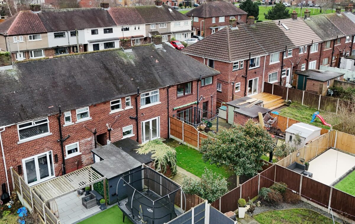 Deerbarn Drive, Old Roan