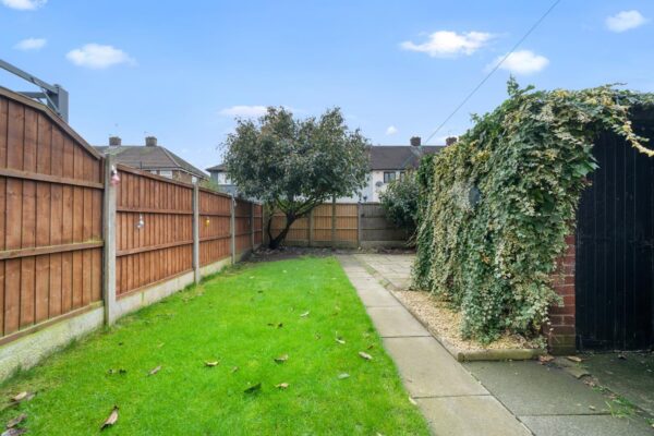 Deerbarn Drive, Old Roan