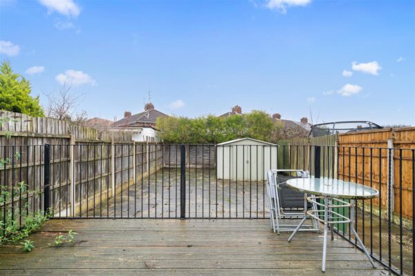 Dereham Crescent, Fazakerley